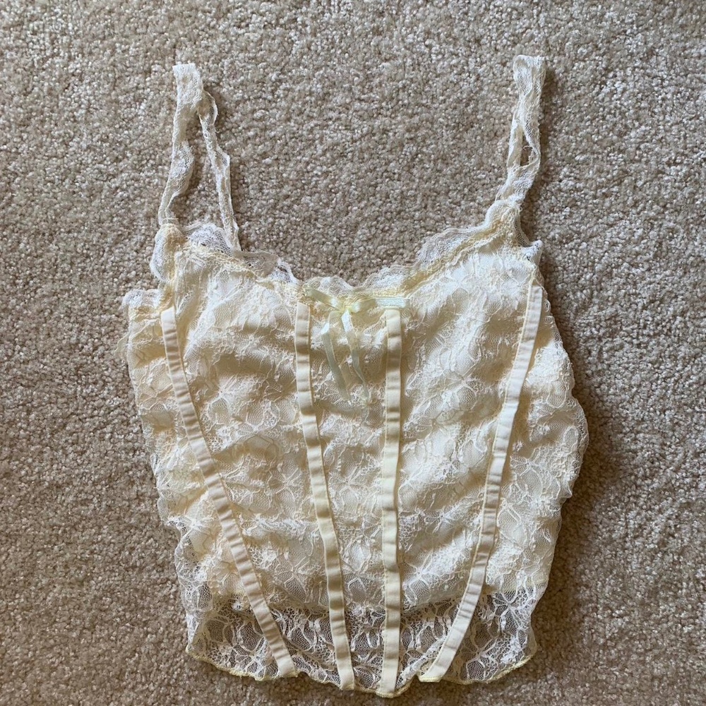 Shein - lace tank top - creme